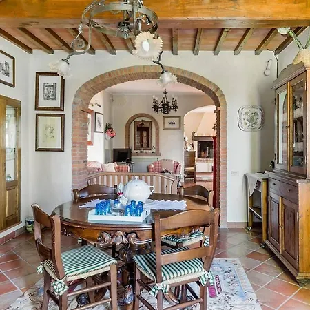 Giglio - Azienda Agricola Sotto Il Masso تْشيرتالدو